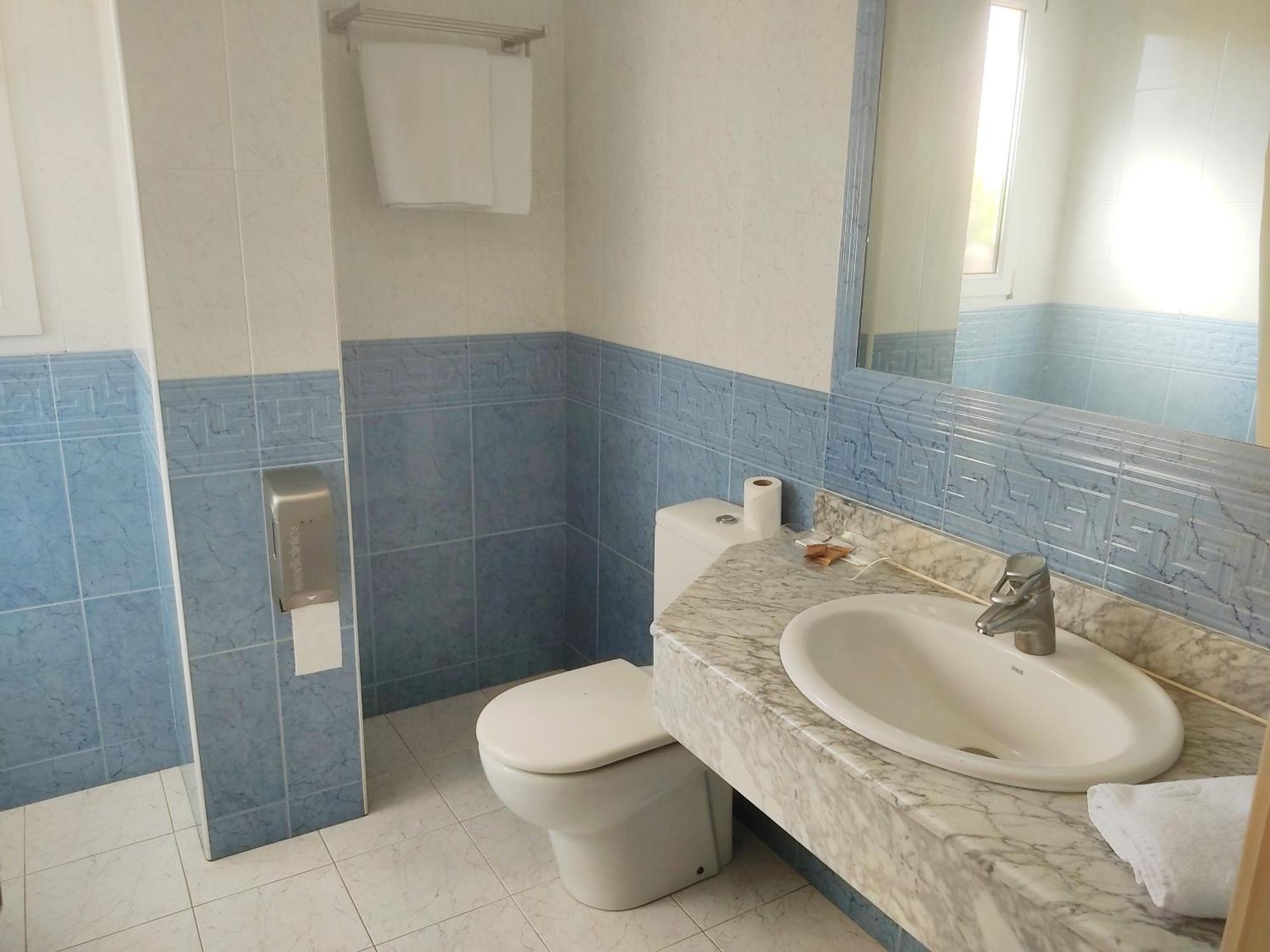 Hotel Suite Miono Castro Urdiales Exterior photo