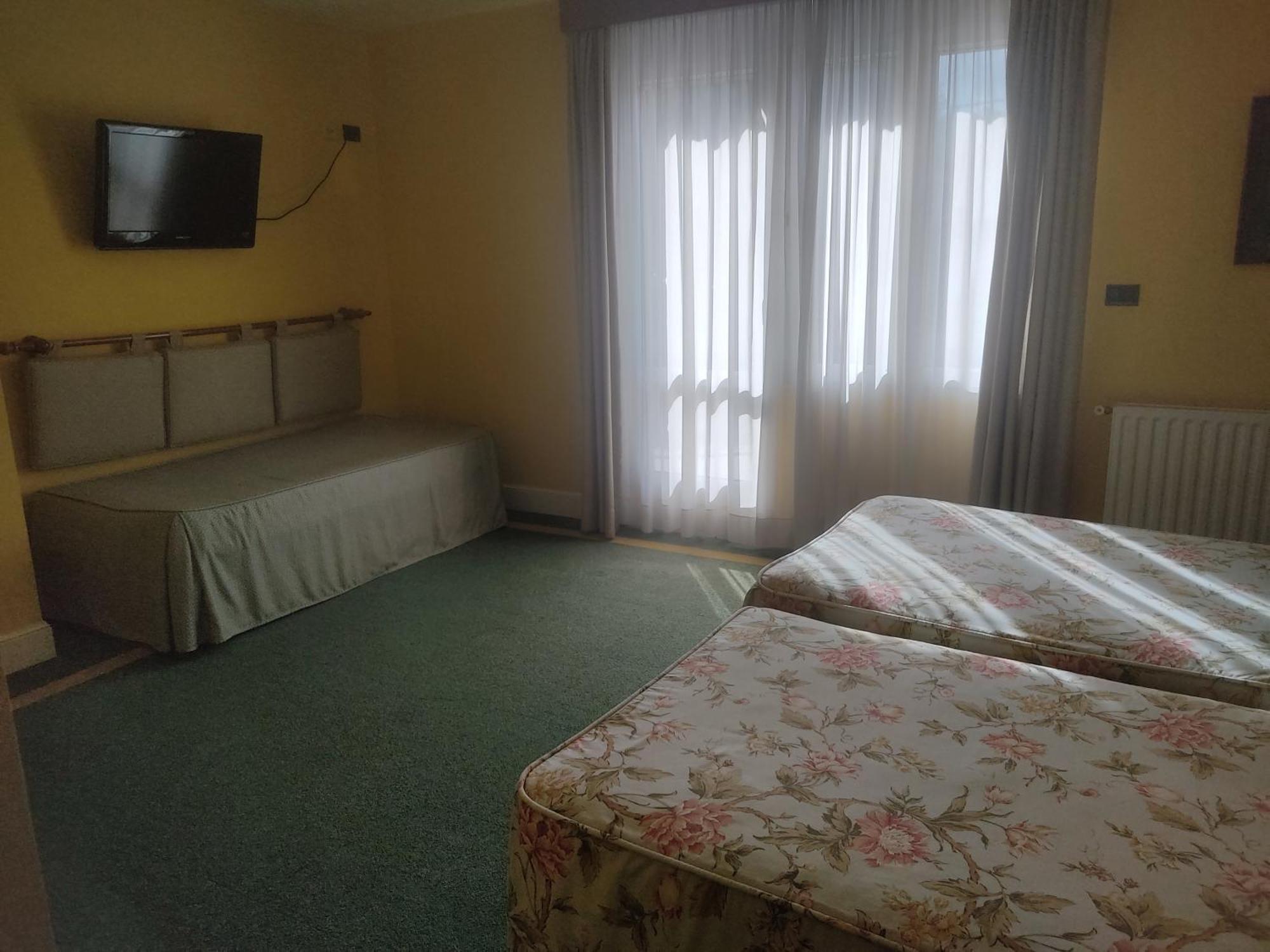 Hotel Suite Miono Castro Urdiales Exterior photo